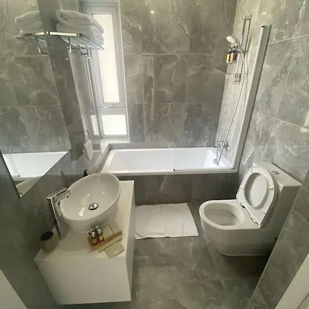 The Address -beachfront 2 Bedroom * Limassol